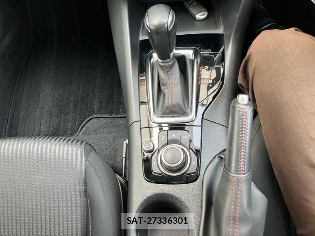 Mazda AXELA SPORT 2015-09 8660071-19
