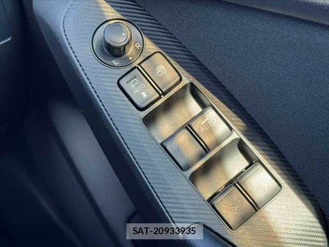 Mazda AXELA SPORT 2015-03 8666447-25