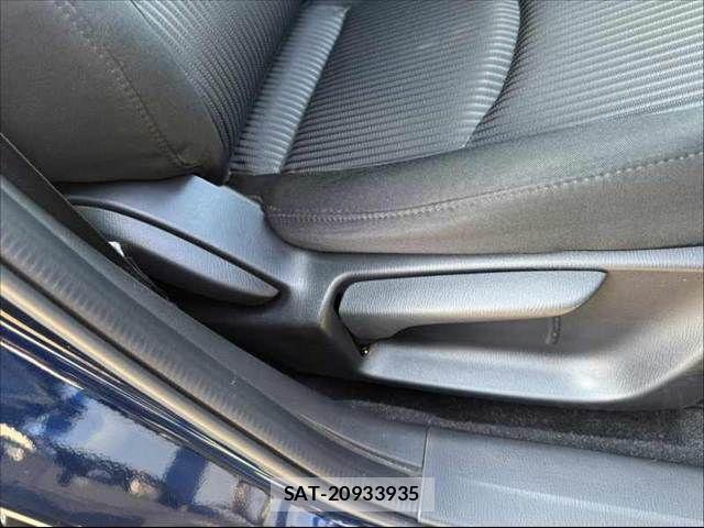 Mazda AXELA SPORT 2015-03 8666447-29