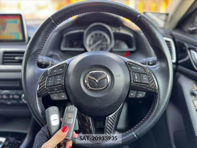 Mazda AXELA SPORT 2015-03 8666447-4