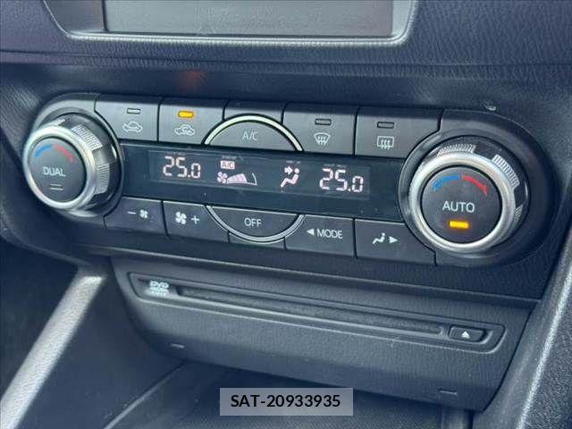 Mazda AXELA SPORT 2015-03 8666447-6