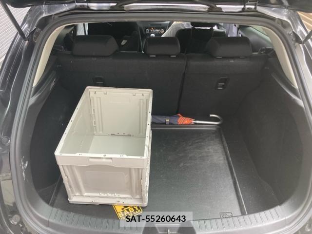 Mazda AXELA SPORT 2018-10 8685896-14