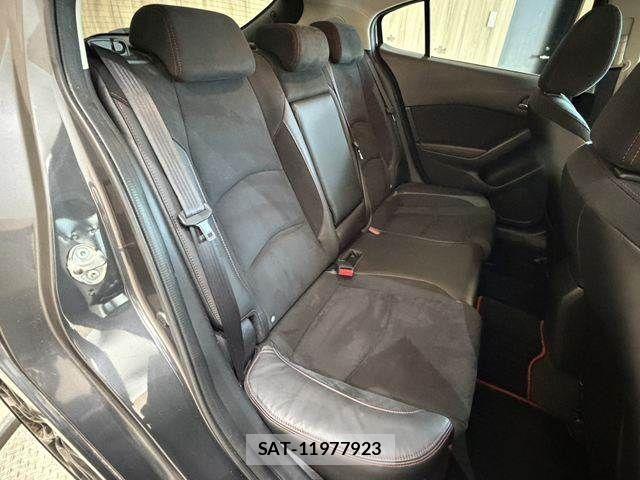 Mazda AXELA SPORT 2015-12 8685900-9