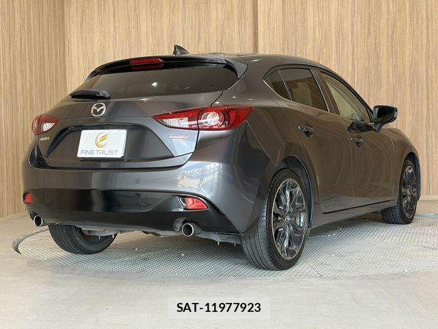 Mazda AXELA SPORT 2015-12 8685900-18