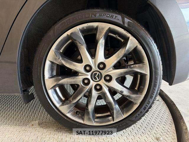Mazda AXELA SPORT 2015-12 8685900-29