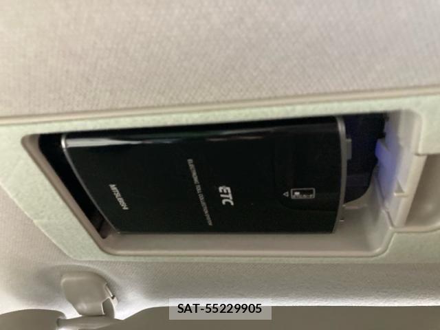 Mazda AXELA SPORT 2015-10 8743630-23