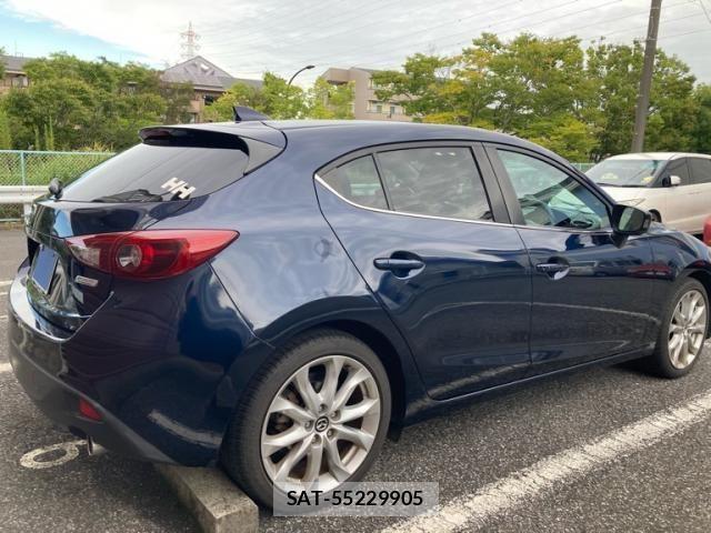 Mazda AXELA SPORT 2015-10 8743630-3