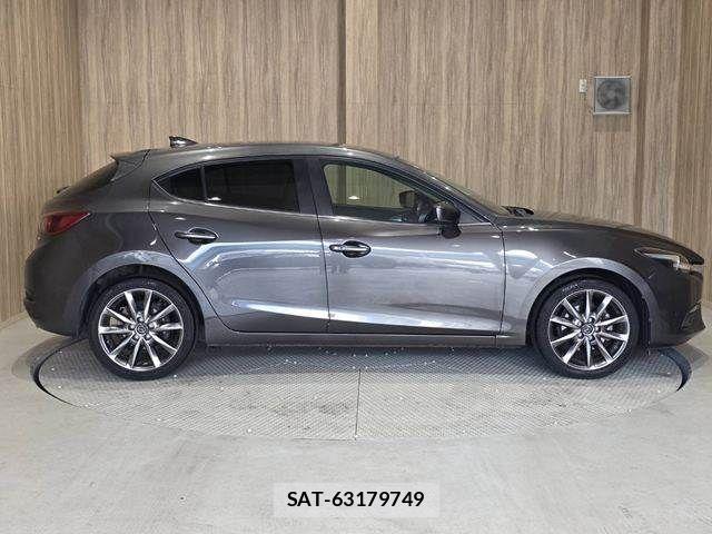 Mazda AXELA SPORT 2017-09 8743629-17