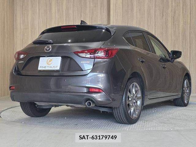 Mazda AXELA SPORT 2017-09 8743629-18