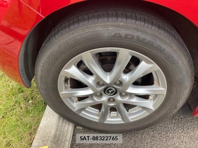 Mazda AXELA SPORT 2014-02 8743640-9