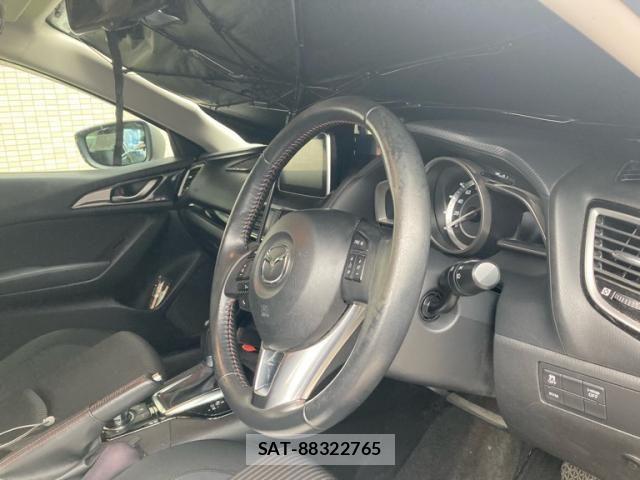 Mazda AXELA SPORT 2014-02 8743640-19