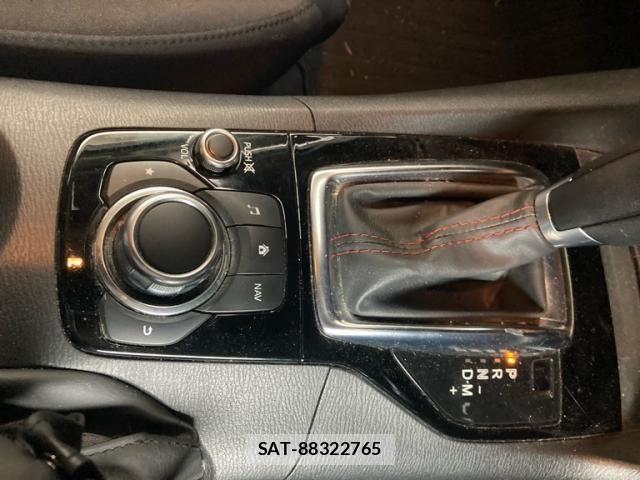 Mazda AXELA SPORT 2014-02 8743640-21