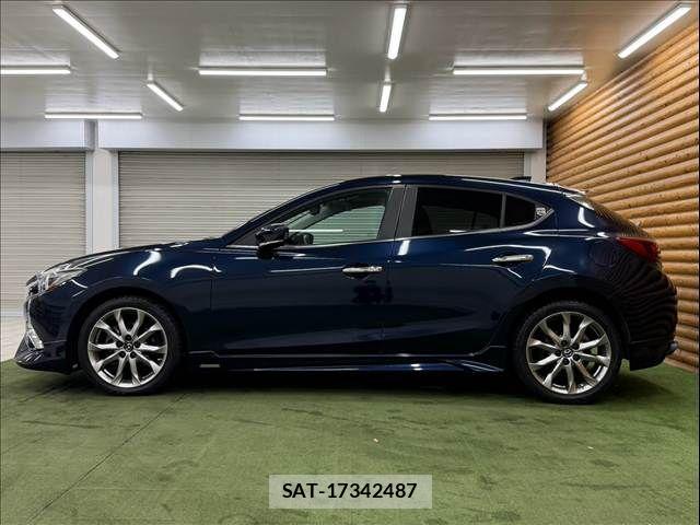 Mazda AXELA SPORT 2014-09 8796562-16
