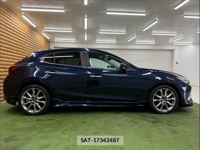 Mazda AXELA SPORT 2014-09 8796562-17