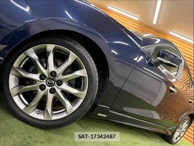 Mazda AXELA SPORT 2014-09 8796562-18