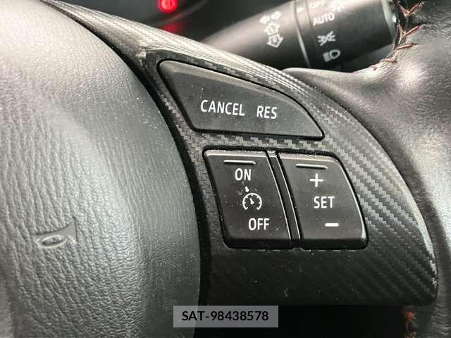 Mazda AXELA SPORT 2015-11 8796559-6