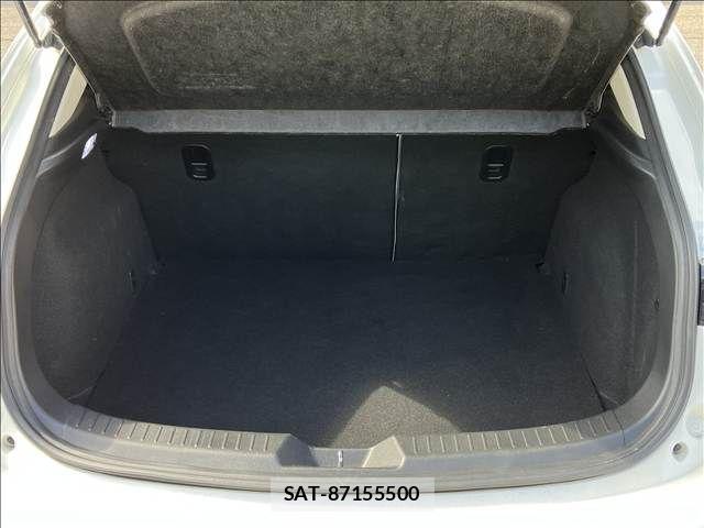 Mazda AXELA SPORT 2016-07 8796561-12