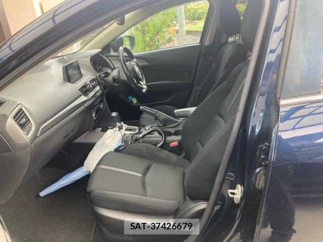 Mazda AXELA SPORT 2017-06 8830115-9