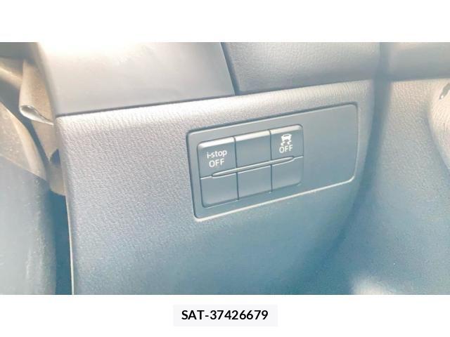 Mazda AXELA SPORT 2017-06 8830115-13