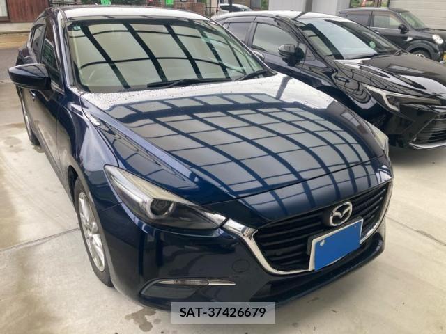 Mazda AXELA SPORT 2017-06 8830115-1