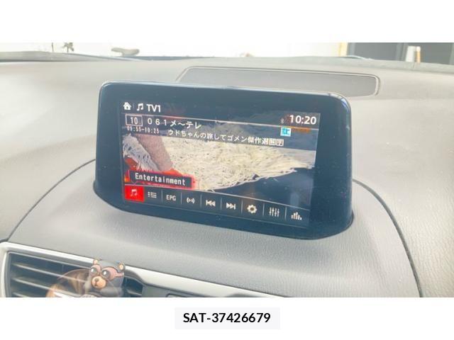 Mazda AXELA SPORT 2017-06 8830115-21