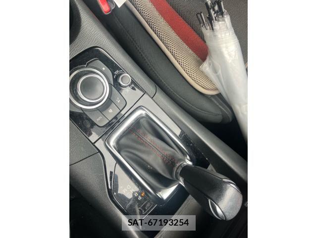 Mazda AXELA SPORT 2014-03 8830124-13