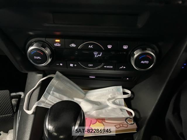 Mazda AXELA SPORT 2014-06 8830125-14