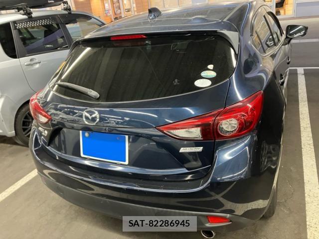 Mazda AXELA SPORT 2014-06 8830125-3