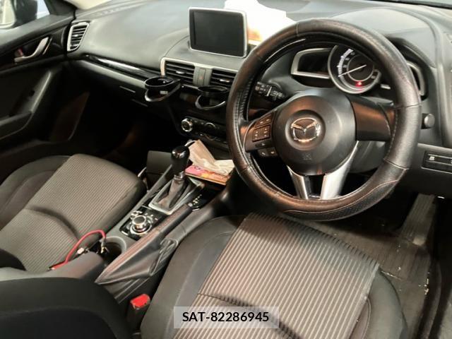 Mazda AXELA SPORT 2014-06 8830125-8