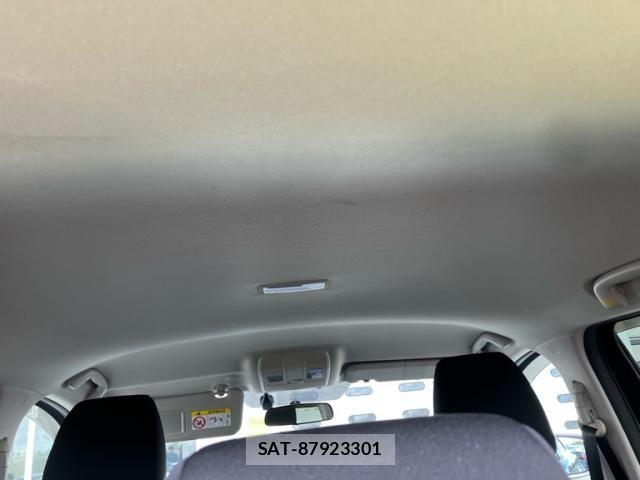 Mazda AXELA SPORT 2014-02 8830126-10