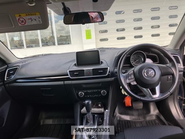 Mazda AXELA SPORT 2014-02 8830126-19