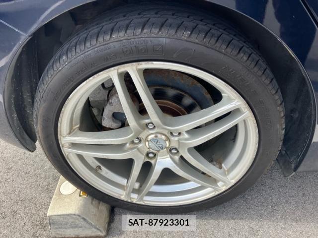 Mazda AXELA SPORT 2014-02 8830126-5