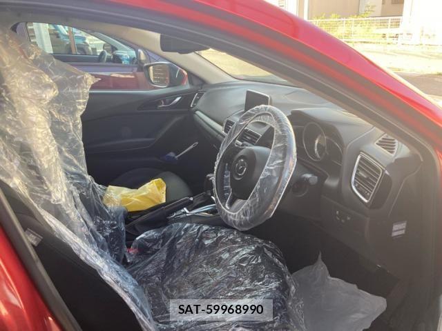 Mazda AXELA SPORT 2016-03 8830118-18