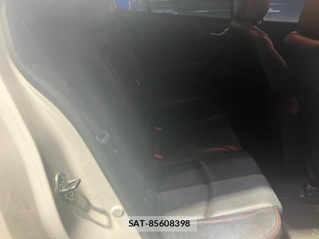Mazda AXELA SPORT 2014-08 8849696-10