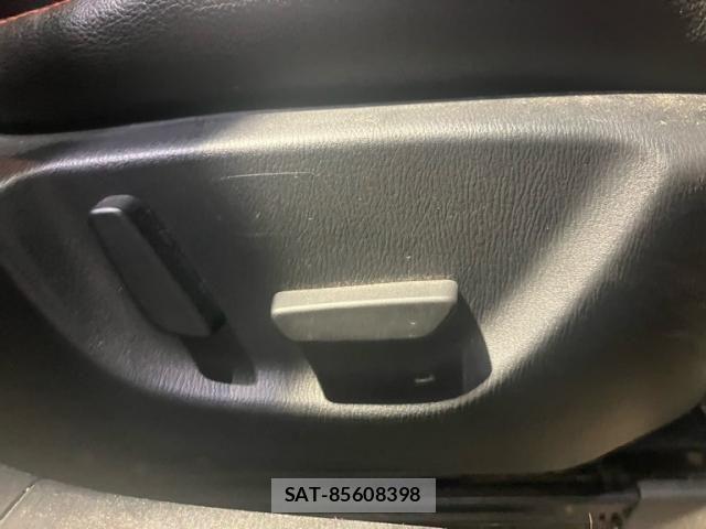 Mazda AXELA SPORT 2014-08 8849696-12