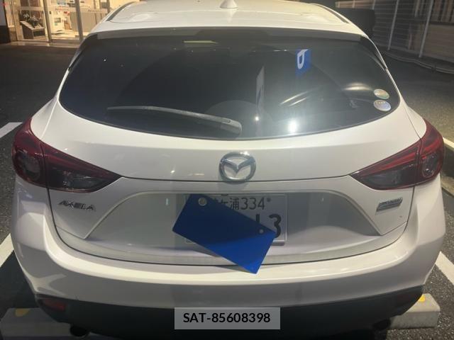 Mazda AXELA SPORT 2014-08 8849696-2