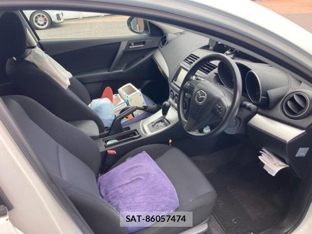 Mazda AXELA SPORT 2010-04 8849699-9