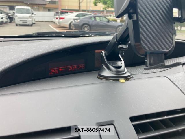 Mazda AXELA SPORT 2010-04 8849699-19
