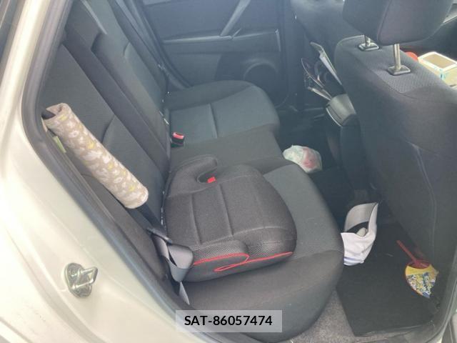 Mazda AXELA SPORT 2010-04 8849699-7
