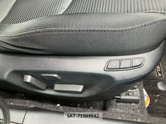 Mazda AXELA SPORT 2016-09 8849285-13