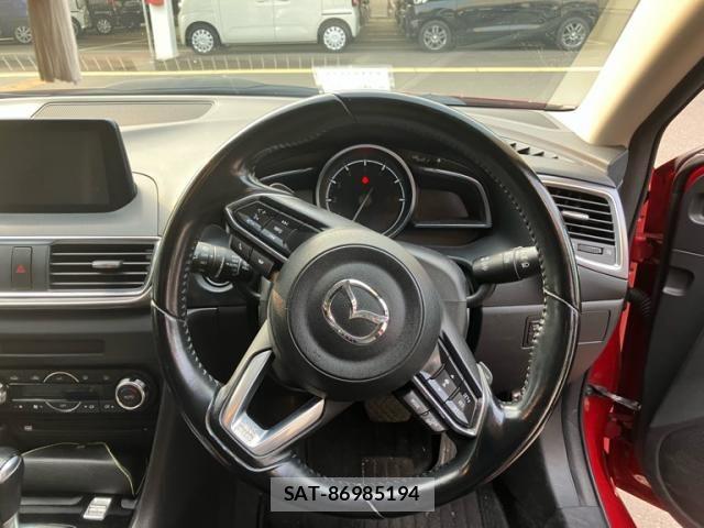 Mazda AXELA SPORT 2017-09 8849695-18
