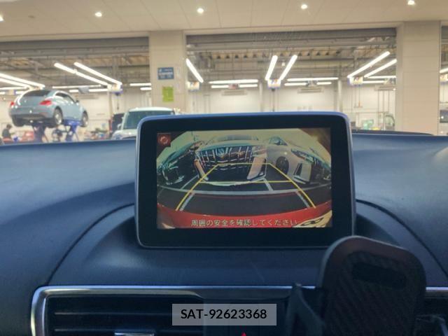 Mazda AXELA SPORT 2013-11 8849698-13