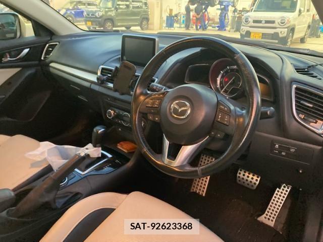 Mazda AXELA SPORT 2013-11 8849698-5