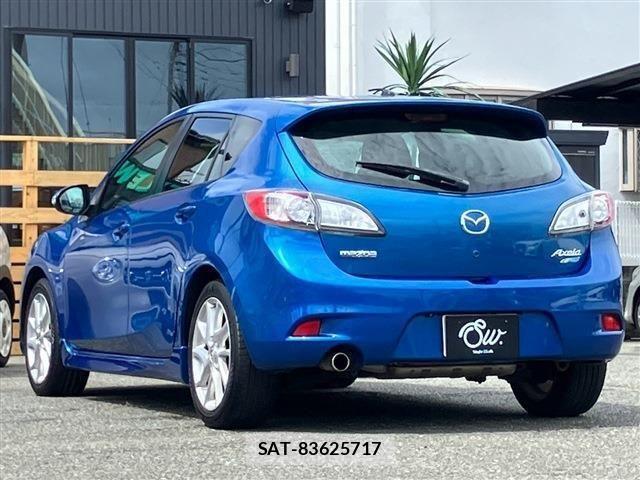 Mazda AXELA SPORT 2012-10 8880636-6