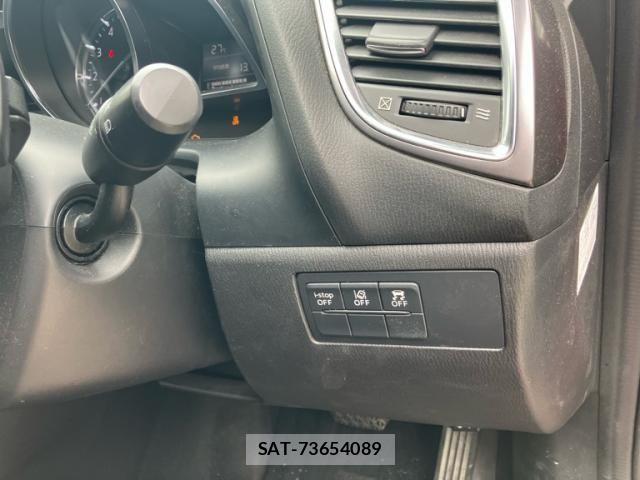 Mazda AXELA SPORT 2017-03 8880634-13