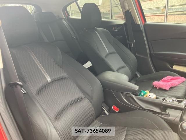 Mazda AXELA SPORT 2017-03 8880634-8