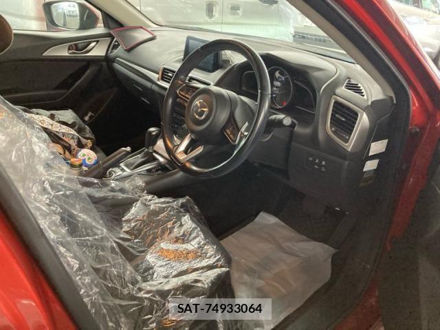 Mazda AXELA SPORT 2018-03 8880629-9