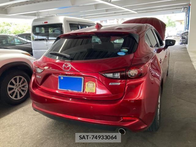 Mazda AXELA SPORT 2018-03 8880629-1