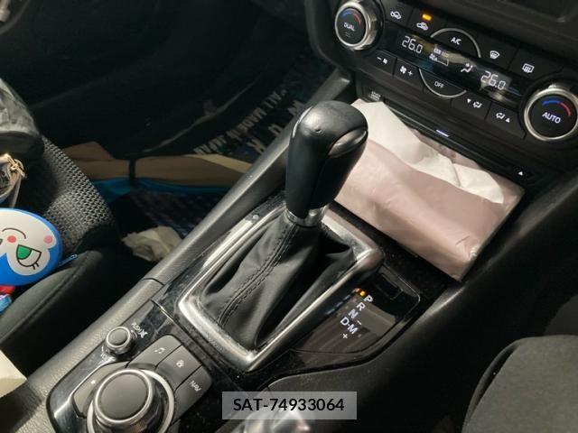 Mazda AXELA SPORT 2018-03 8880629-4