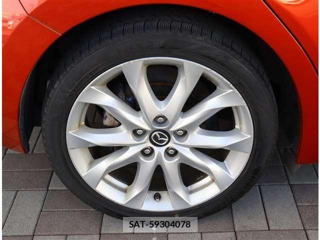 Mazda AXELA SPORT 2014-06 8880633-24
